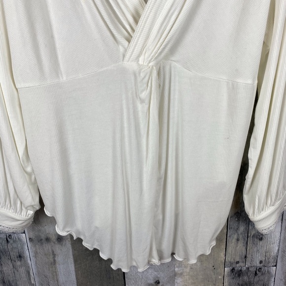 Free People Shimmy Shake Top Ivory Size XS New! - Picture 4 of 8